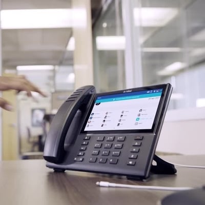 Mitel-6940-IP-Phone_3